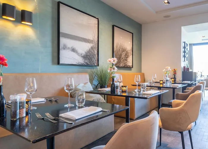 Fletcher - Restaurant Elzenduin 4* 테르 하이데