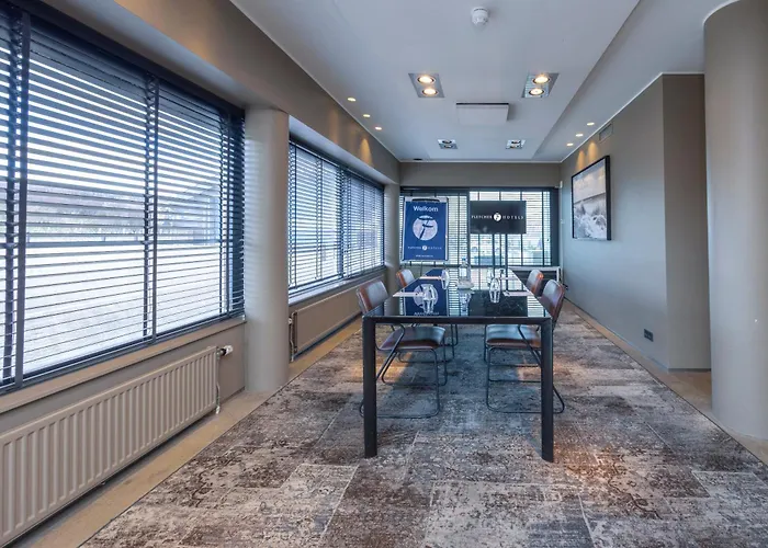 호텔 Fletcher - Restaurant Elzenduin 4*